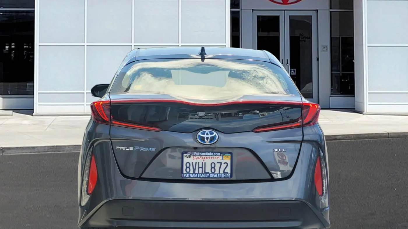 2021 Toyota Prius Prime JTDKAMFP4M3183750