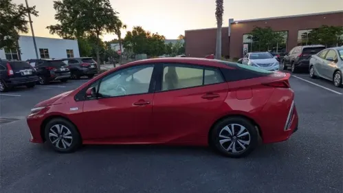 2018 Toyota Prius Prime - Images - 7