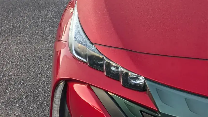 2018 Toyota Prius Prime - Images - 10
