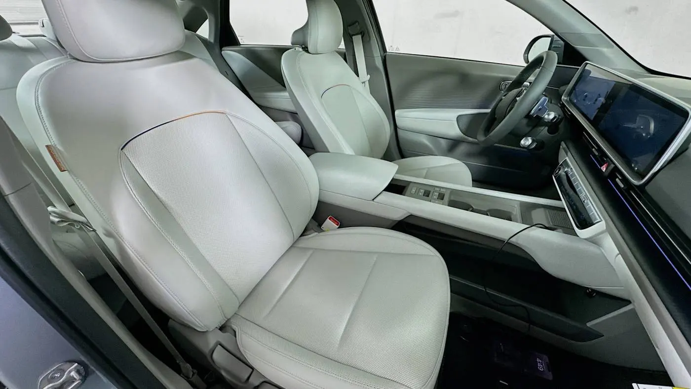 2024 Hyundai IONIQ 6 KMHM34AC2RA077058