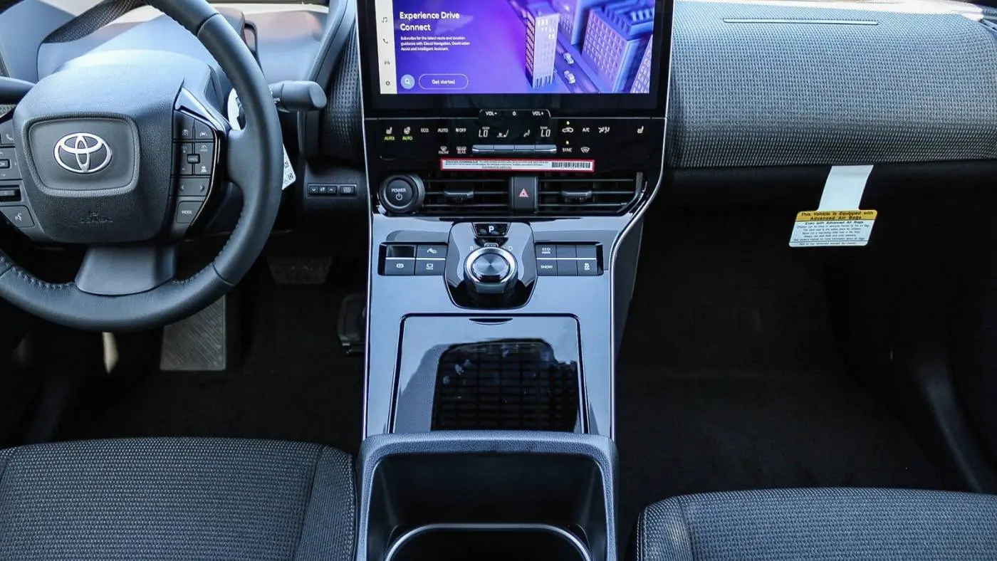 2025 Toyota bZ4X JTMAAAAA9SA065800