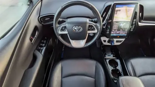 2018 Toyota Prius Prime - Images - 16