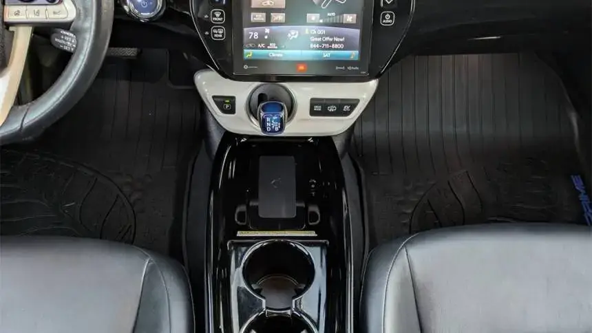 2018 Toyota Prius Prime - Images - 19