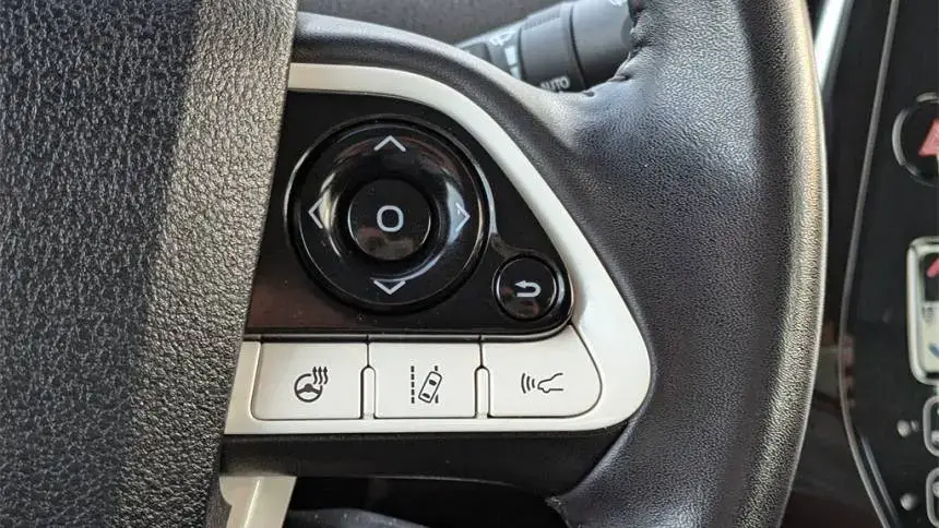2018 Toyota Prius Prime - Images - 28