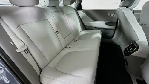 2024 Hyundai IONIQ 6 KMHM34AC2RA077058