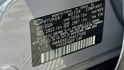 2024 Hyundai IONIQ 6 KMHM34AC2RA077058