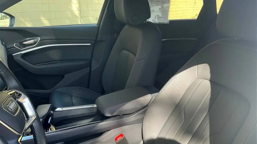 2023 Audi e-tron WA1AAAGE8PB025455