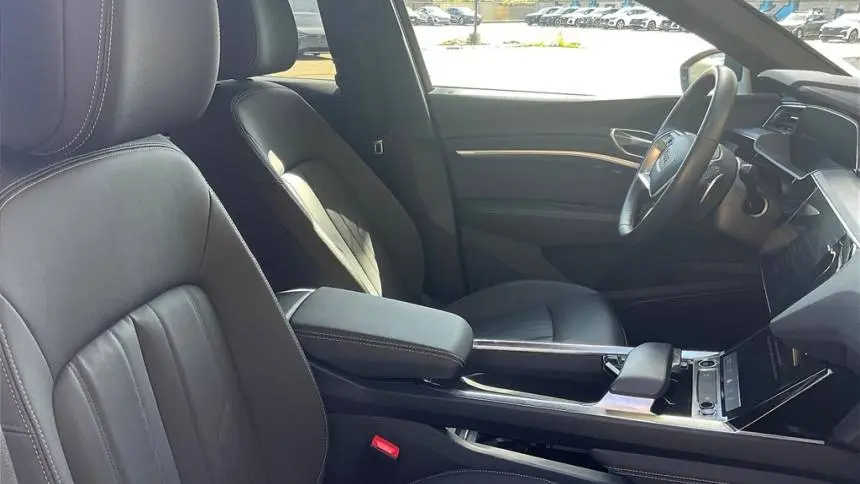 2023 Audi e-tron WA1AAAGE8PB025455