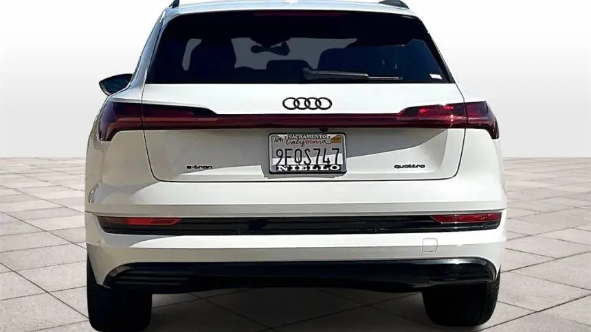 2023 Audi e-tron WA1AAAGE8PB025455