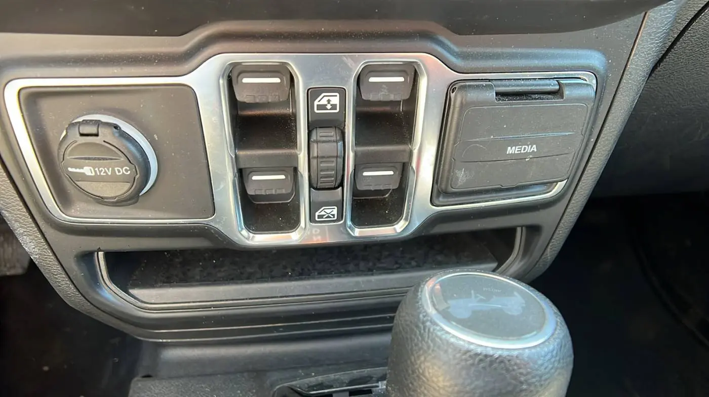 2023 Jeep Wrangler 1C4JJXN6XPW641347