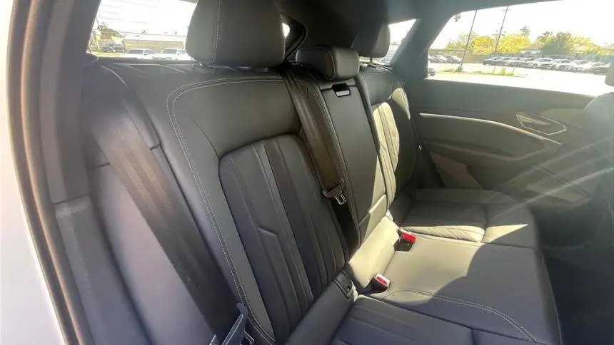 2023 Audi e-tron WA1AAAGE8PB025455