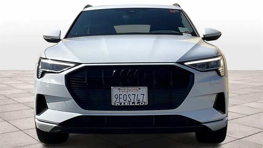 2023 Audi e-tron WA1AAAGE8PB025455