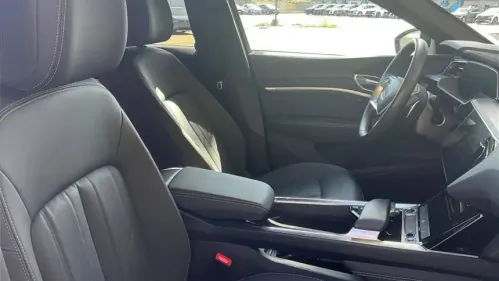 2023 Audi e-tron WA1AAAGE8PB025455