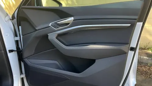 2023 Audi e-tron WA1AAAGE8PB025455