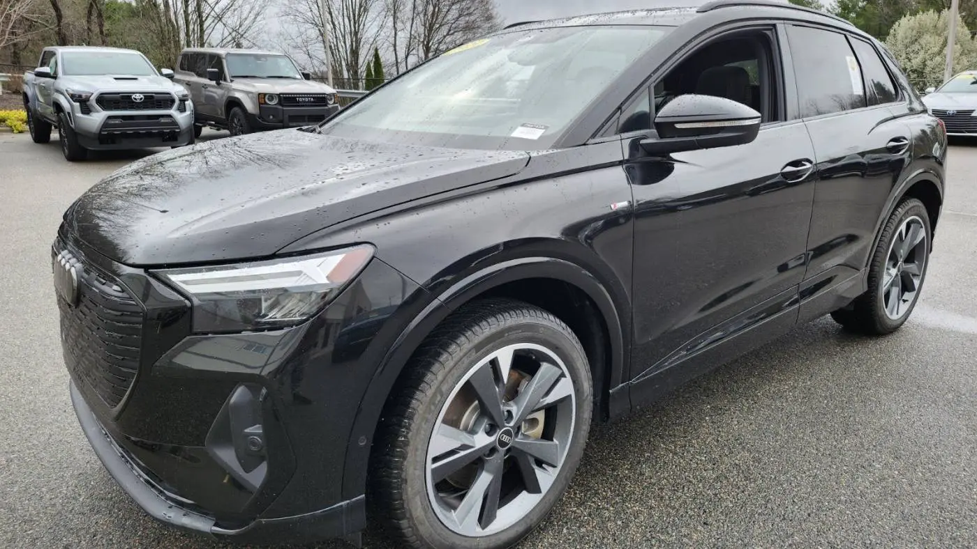 2023 Audi Q4 e-tron WA1L2BFZXPP005016
