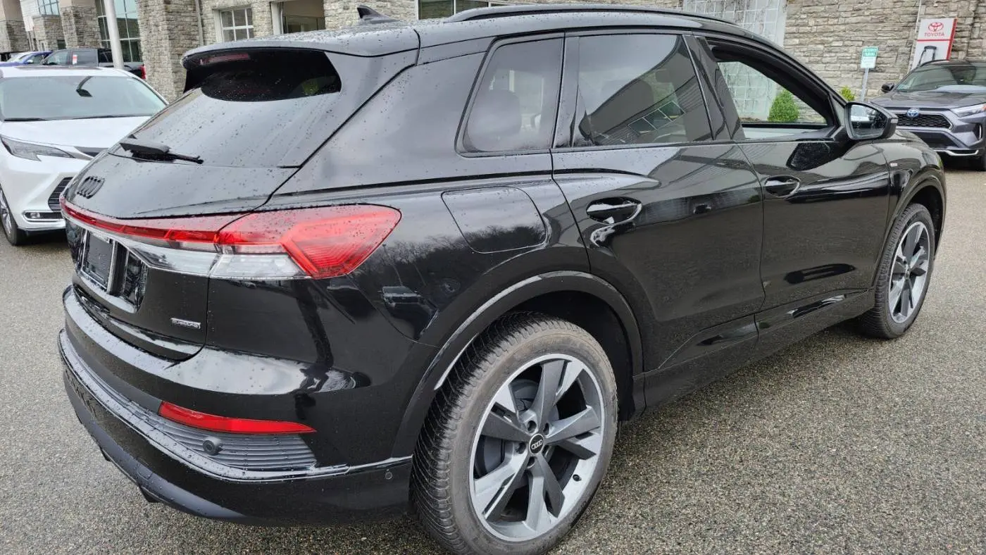2023 Audi Q4 e-tron WA1L2BFZXPP005016