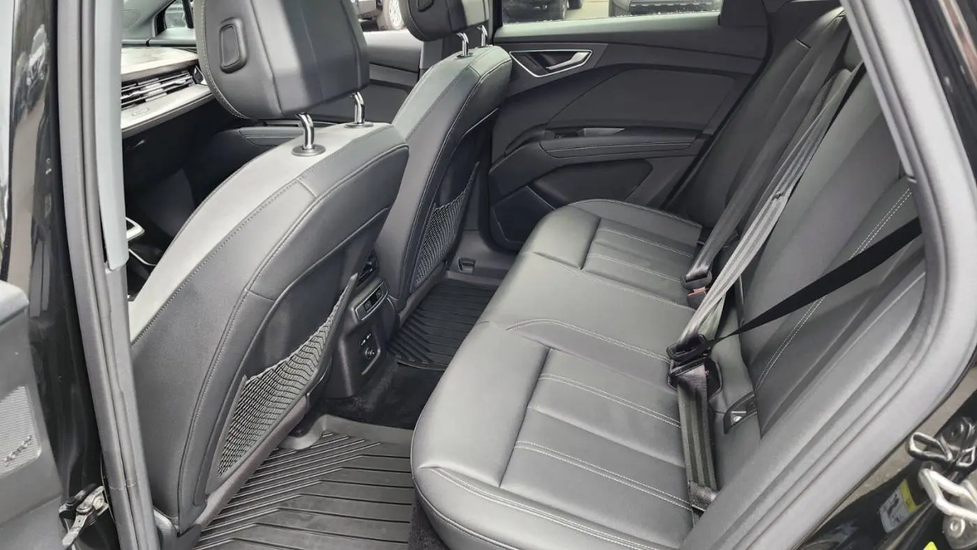 2023 Audi Q4 e-tron WA1L2BFZXPP005016