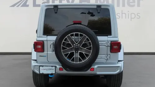 2022 Jeep Wrangler 1C4JJXP68NW156344