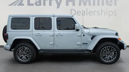 2022 Jeep Wrangler 1C4JJXP68NW156344