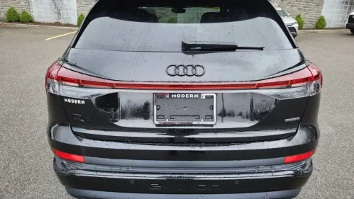 2023 Audi Q4 e-tron WA1L2BFZXPP005016