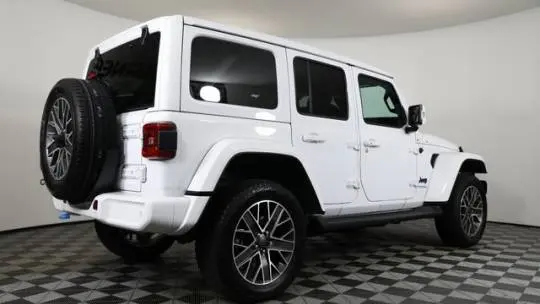 2022 Jeep Wrangler 1C4JJXP65NW161100