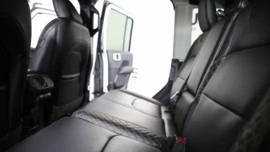 2022 Jeep Wrangler 1C4JJXP65NW161100