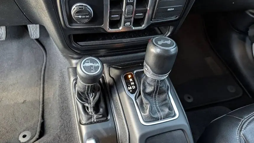 2021 Jeep Wrangler 1C4JJXP6XMW742946