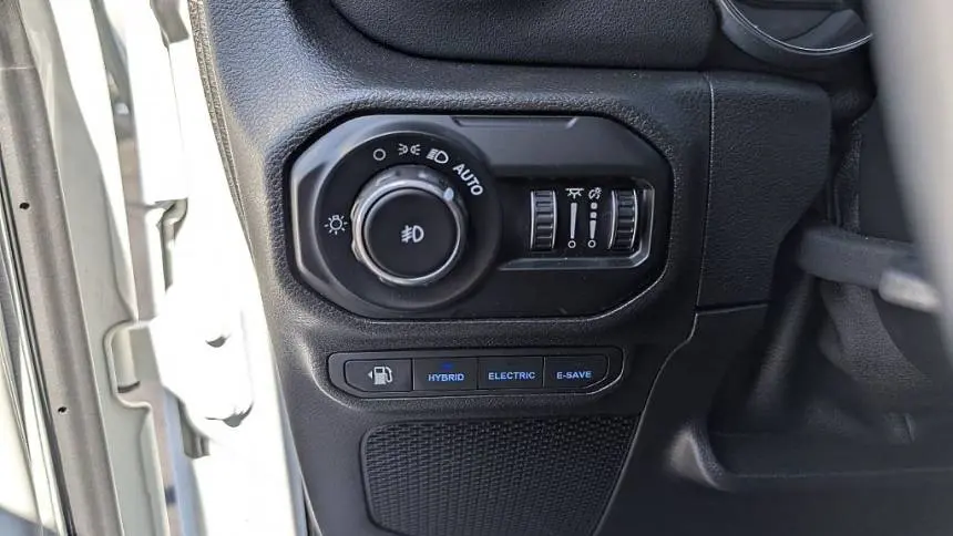 2021 Jeep Wrangler 1C4JJXP6XMW742946