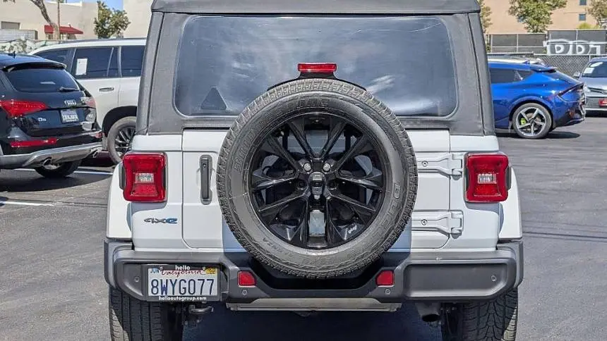 2021 Jeep Wrangler 1C4JJXP6XMW742946