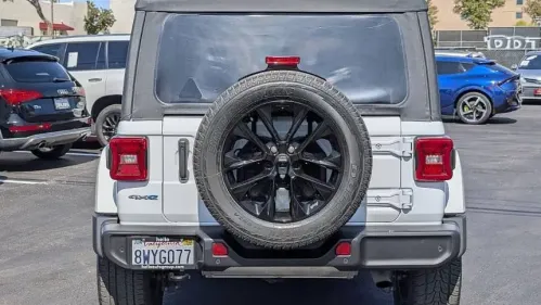 2021 Jeep Wrangler 1C4JJXP6XMW742946