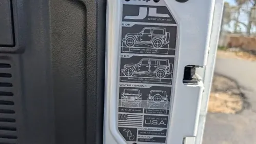 2021 Jeep Wrangler 1C4JJXP6XMW742946