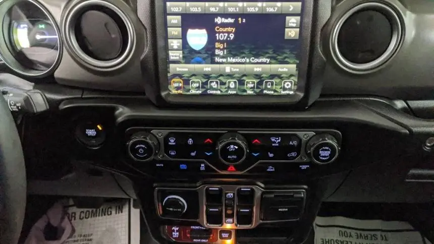 2023 Jeep Wrangler 1C4JJXR63PW696376