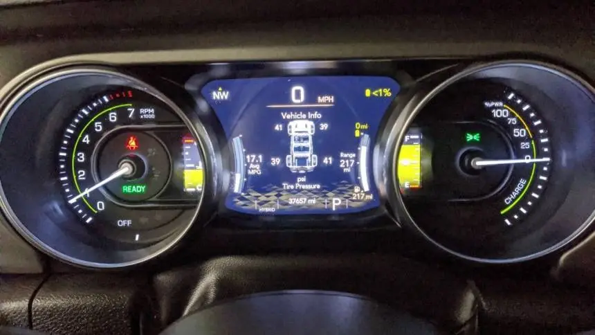 2023 Jeep Wrangler 1C4JJXR63PW696376