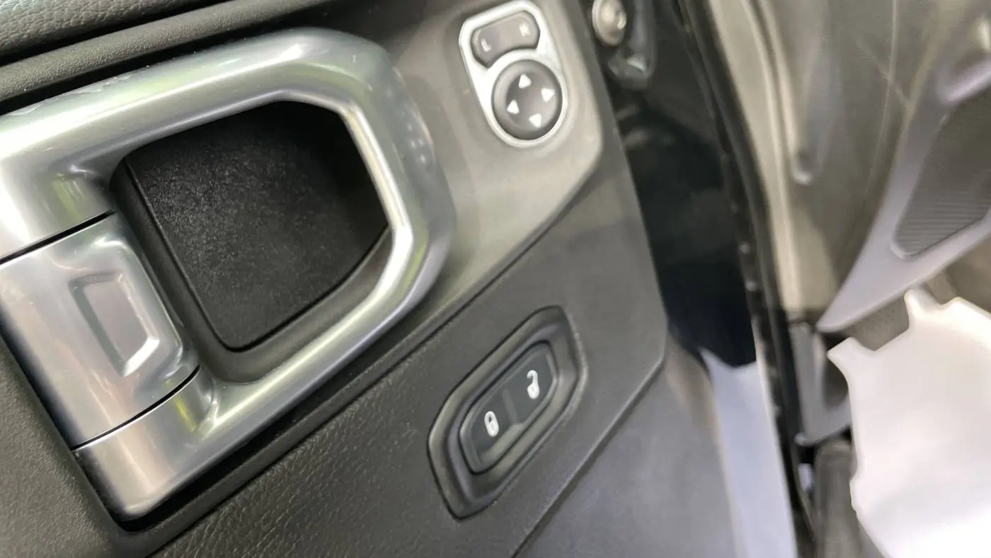 2021 Jeep Wrangler 1C4JJXP6XMW754319