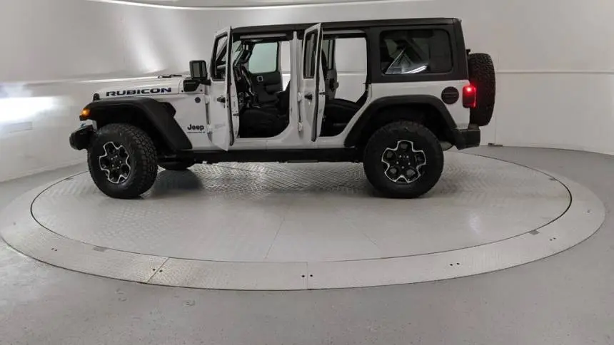 2023 Jeep Wrangler 1C4JJXR63PW696376