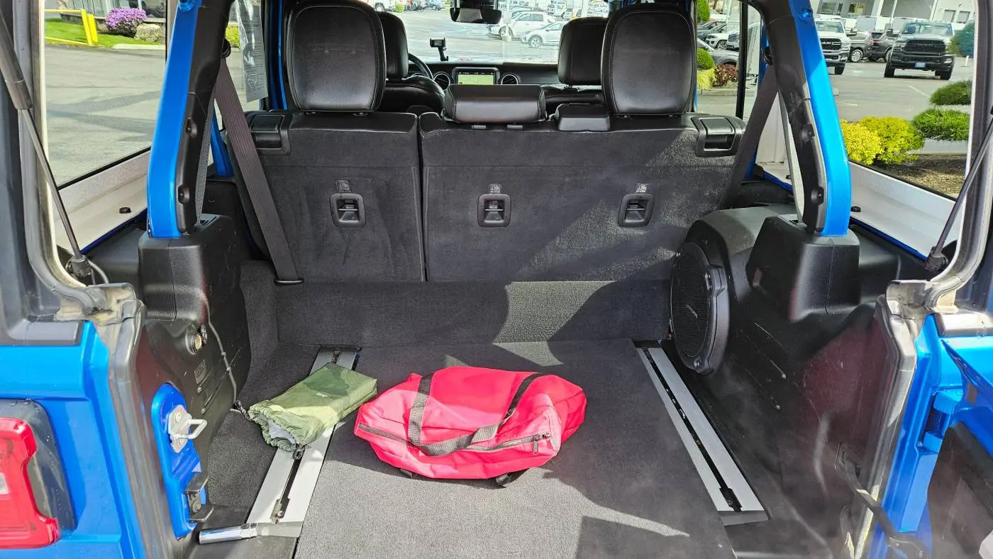 2021 Jeep Wrangler 1C4JJXR66MW738695