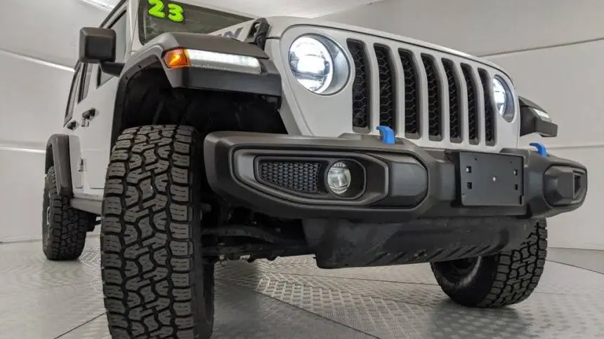 2023 Jeep Wrangler 1C4JJXR63PW696376