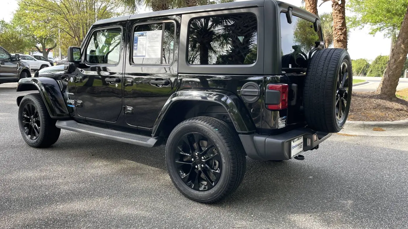 2021 Jeep Wrangler 1C4JJXP6XMW754319