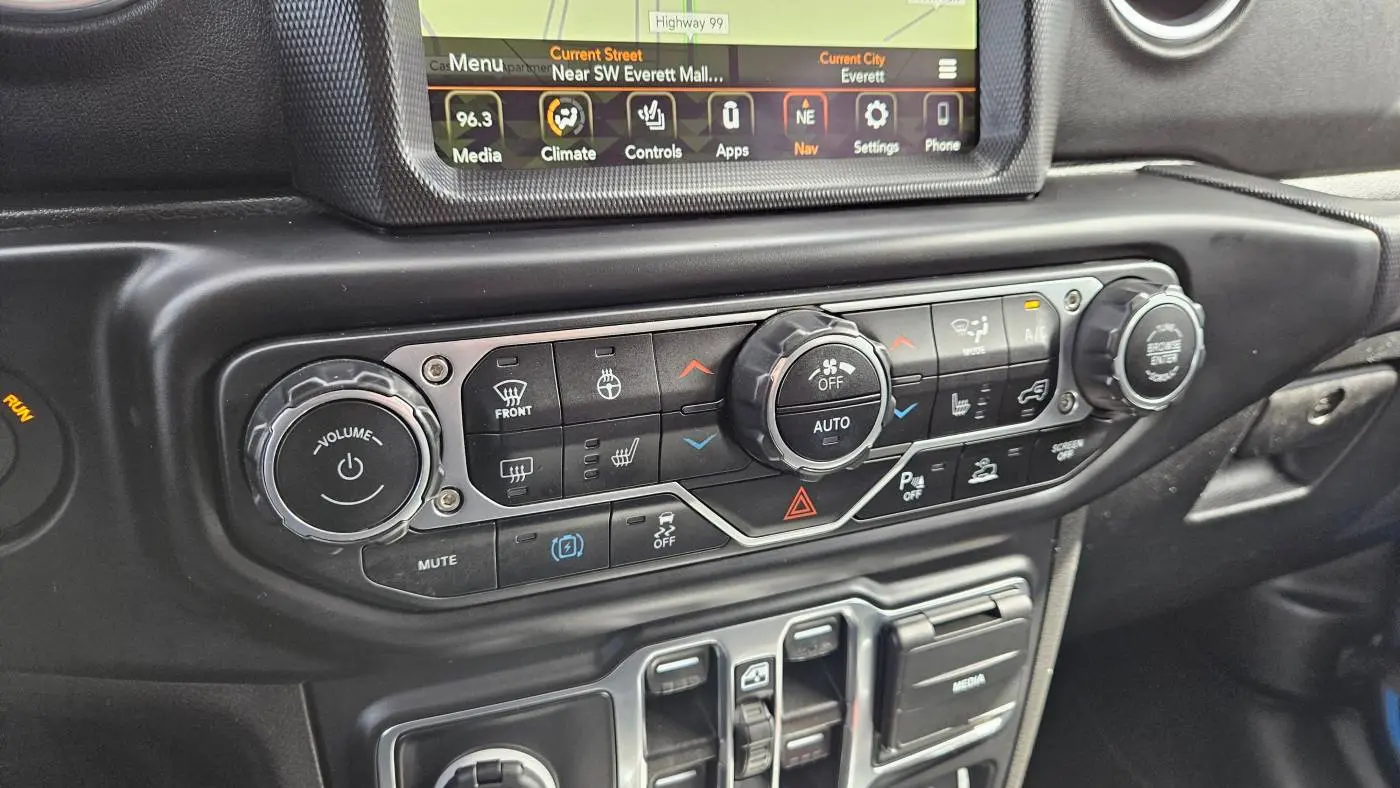 2021 Jeep Wrangler 1C4JJXR66MW738695