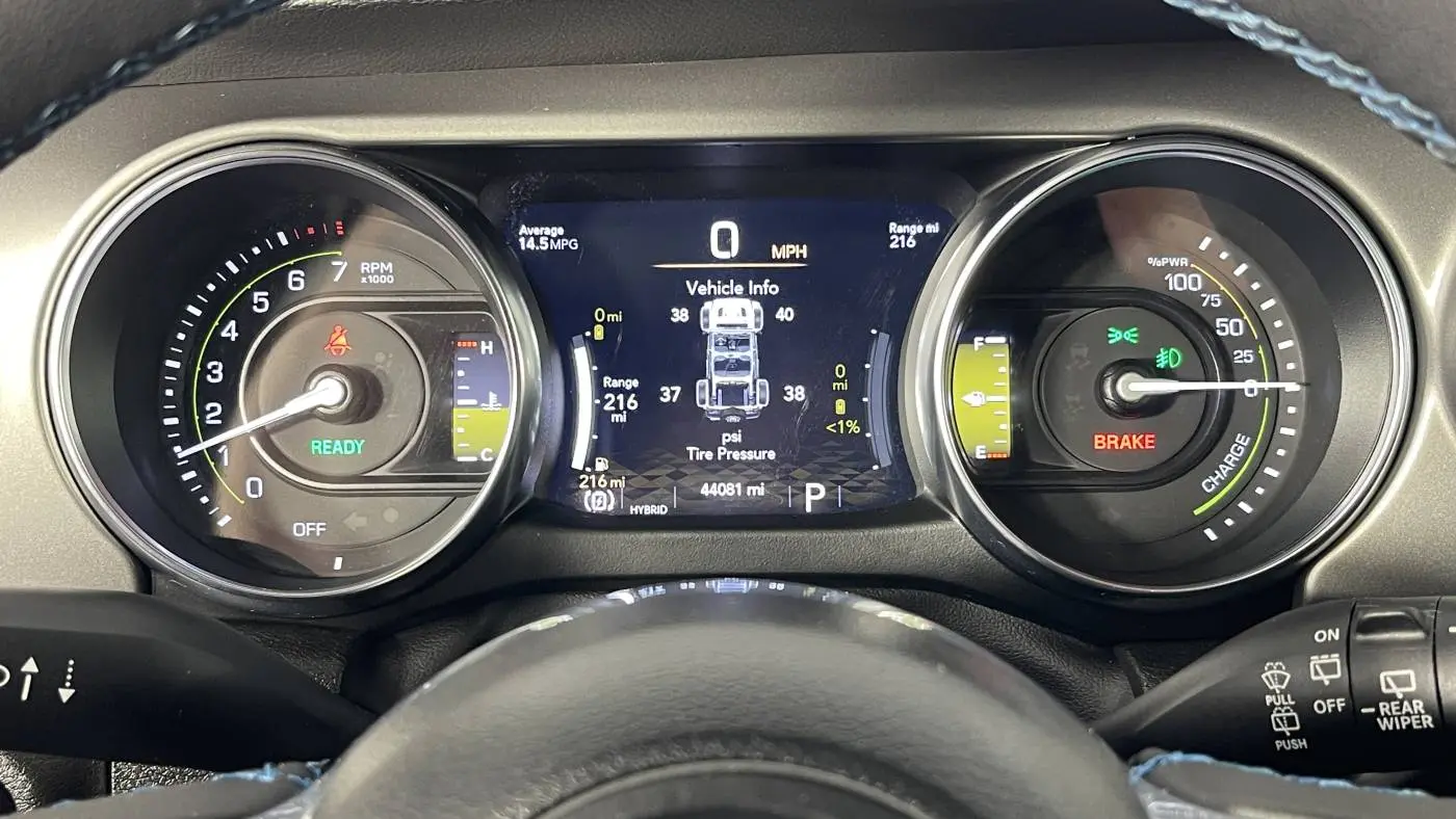 2023 Jeep Wrangler 1C4JJXR6XPW703209