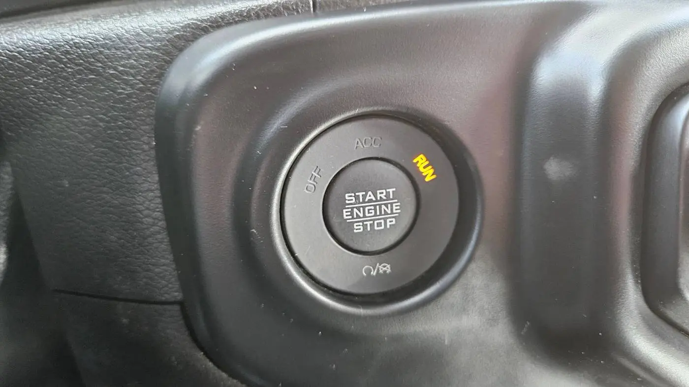 2021 Jeep Wrangler 1C4JJXR66MW738695