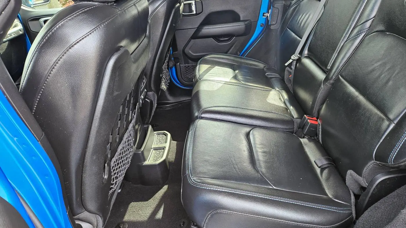 2021 Jeep Wrangler 1C4JJXR66MW738695