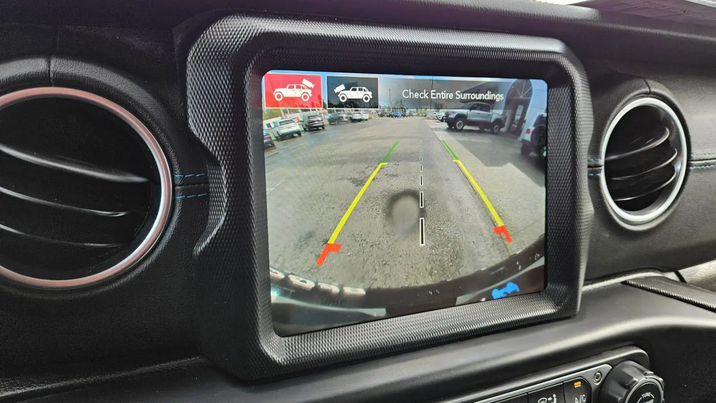 2021 Jeep Wrangler 1C4JJXR66MW738695