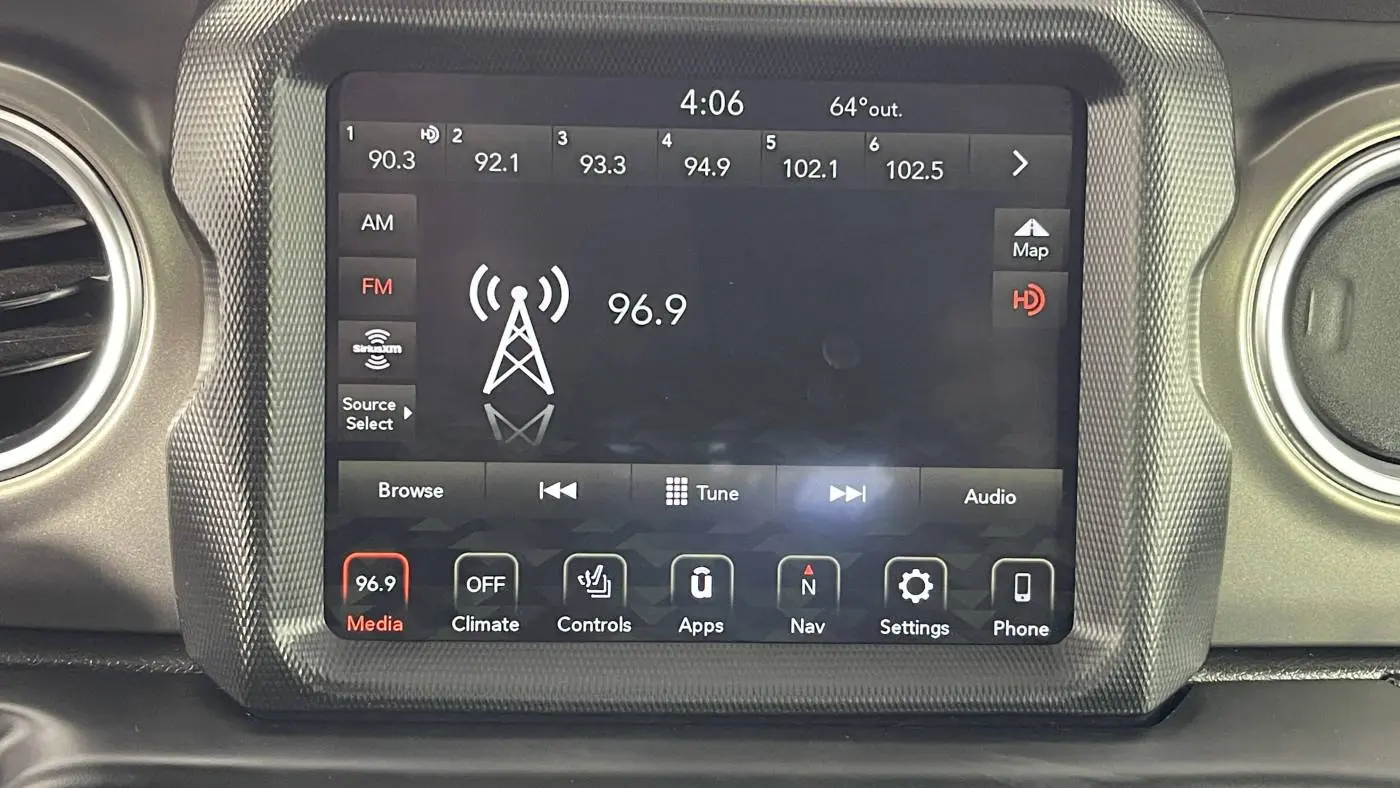 2023 Jeep Wrangler 1C4JJXR6XPW703209