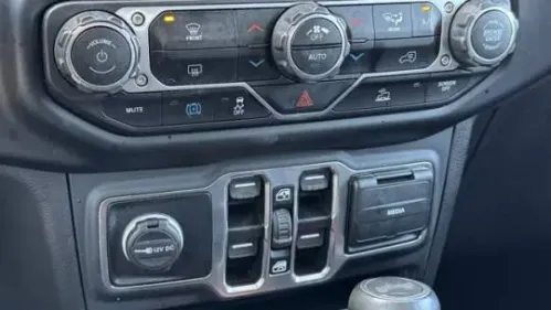 2022 Jeep Wrangler 1C4JJXP62NW102912