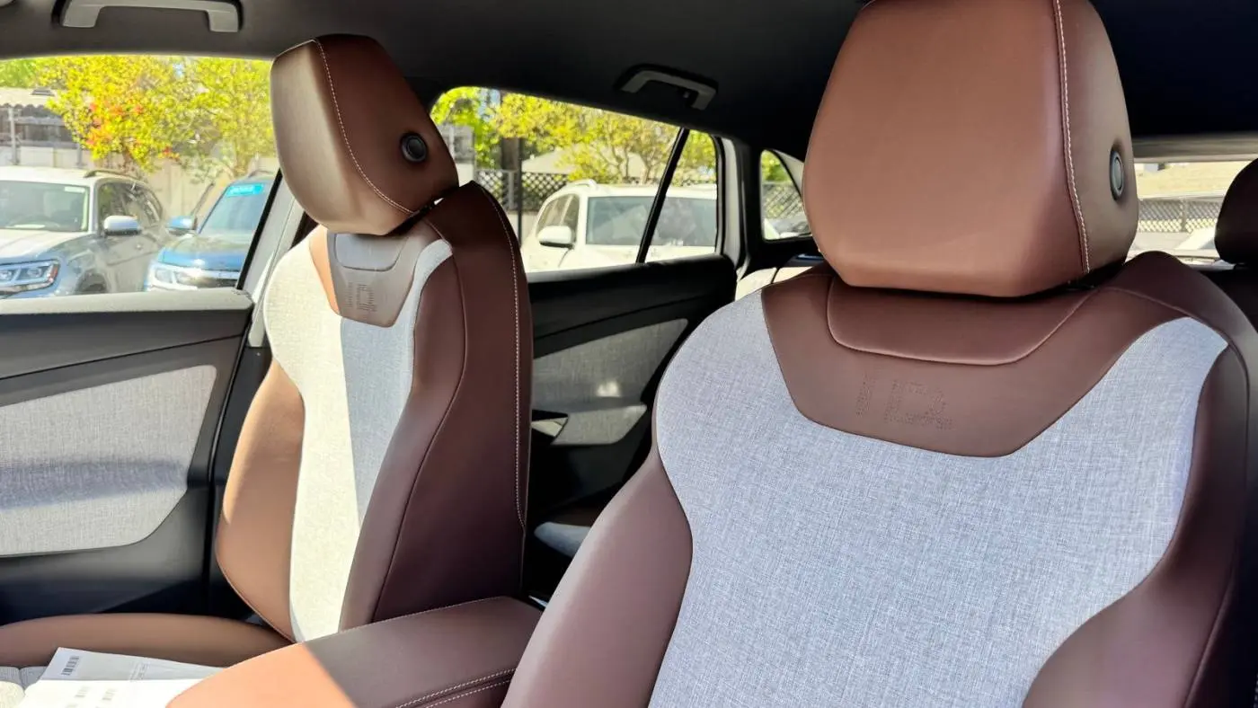 2025 Volkswagen ID.4 1V2DSPE89SC004809