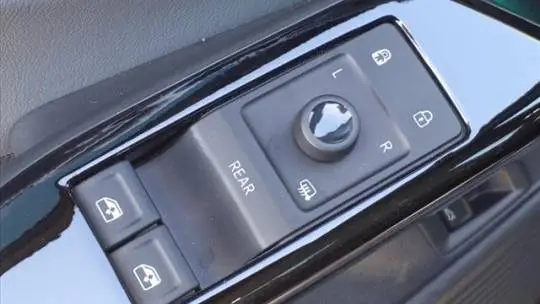2023 Volkswagen ID.4 1V2FMPE89PC011012