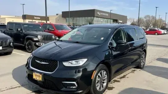 2023 Chrysler Pacifica 2C4RC1L70PR572621