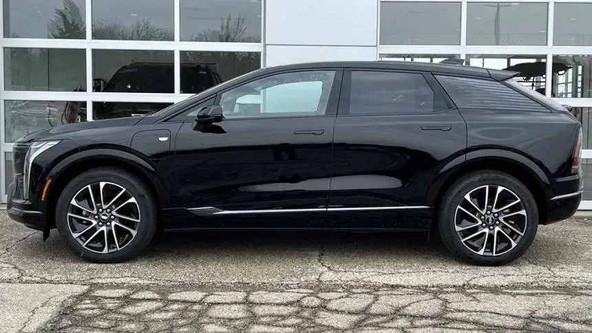 2025 Cadillac OPTIQ 3GYK3GMR8SS197958