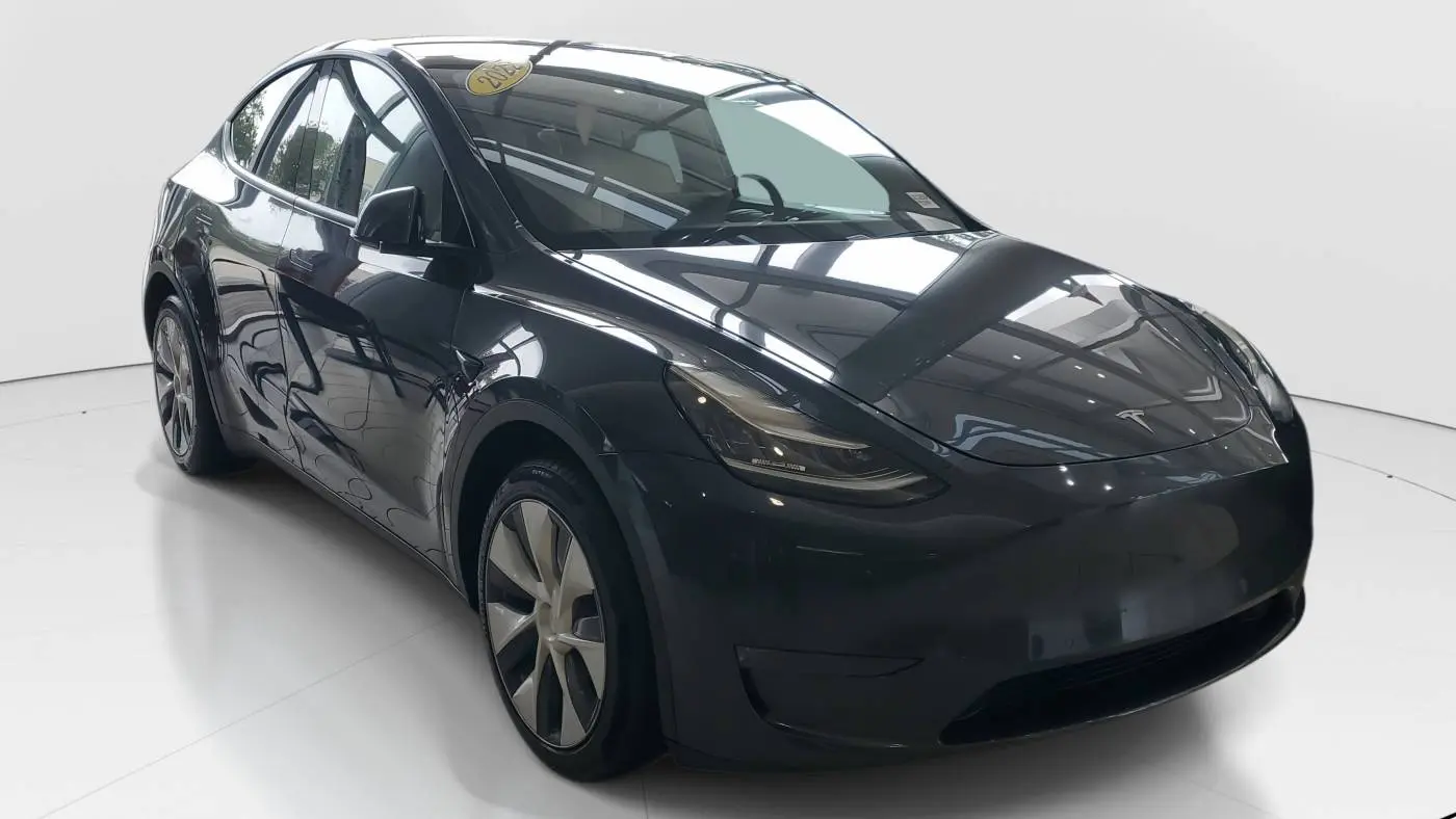 2020 Tesla Model Y 5YJYGDEE0LF020250